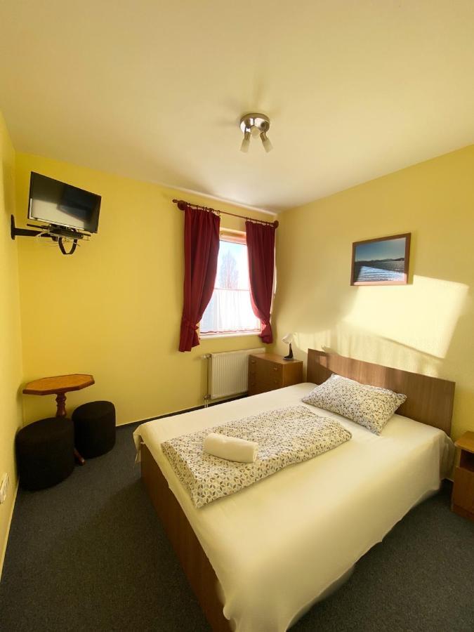 Panama Motel Szekesfehervar Bagian luar foto