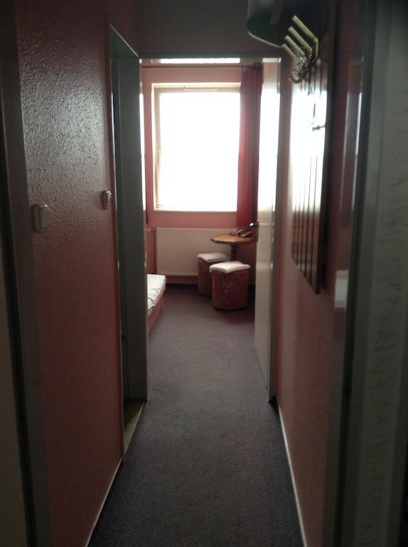 Panama Motel Szekesfehervar Ruang foto