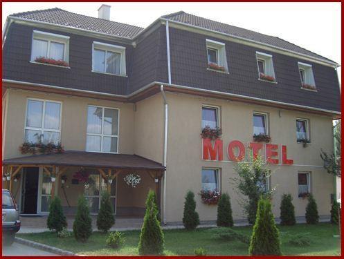 Panama Motel Szekesfehervar Bagian luar foto