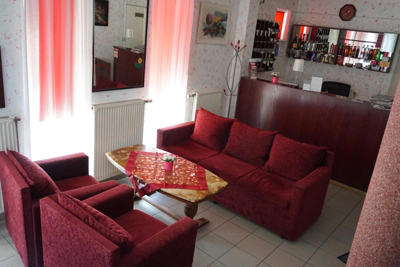 Panama Motel Szekesfehervar Bagian luar foto