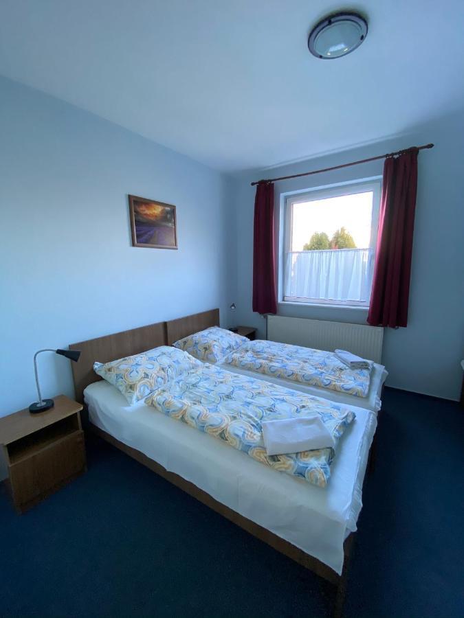 Panama Motel Szekesfehervar Bagian luar foto